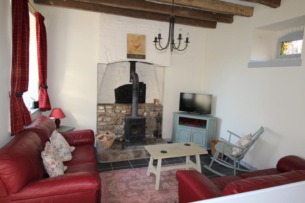 La Petite Jeusseliniere Villa Larchamp ภายนอก รูปภาพ
